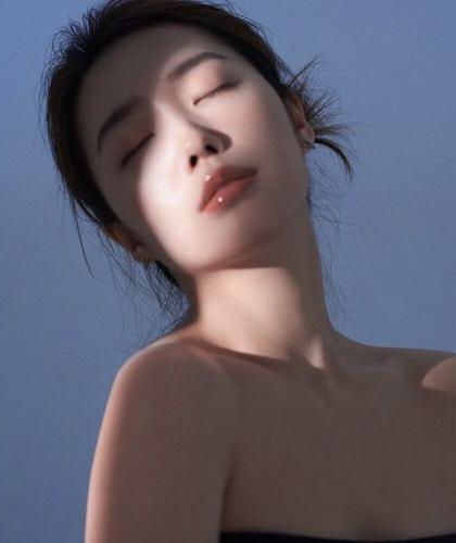 【喵星故事会】成婚第七年，宋明宴为一对母子花了万两黄金，只为买一个小蜻蜓的玉佩。 作者：花满月