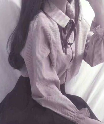 《素华映月》作者：春温一笑（古言 嫡女 婚嫁 婆媳 种田温馨 清丽文风华美文笔 晋江高积分VIP）