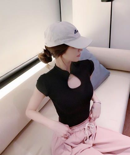 【首发热文】《贤内助？狗都不当！我撩战神杀穿侯府》叶婉凝 褚烨