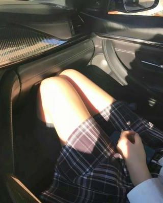 【热文】《拜金心机女配摆烂变成万人迷》林薇