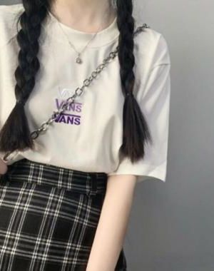 《娇软美人异世吹彩虹屁求生[无限]》作者：百万黄金小说阅读